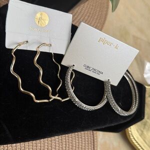 TRUE TO FORM  &  PIPER K HOOPS BUNDLE